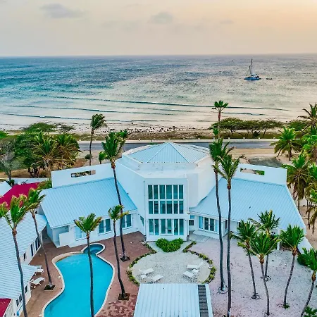 Ocean Front 8-Bedroom 7-Bath Sunset Views Malmok!